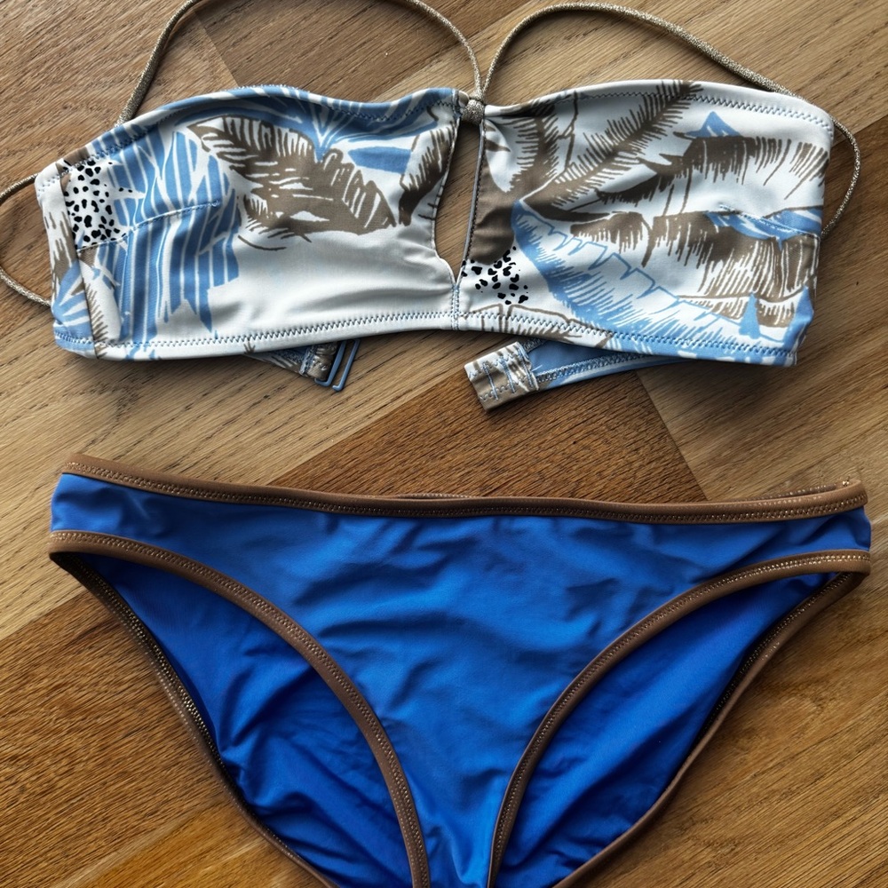 Aerie Tropical Bikini small top large bottom - Picture 9 of 11